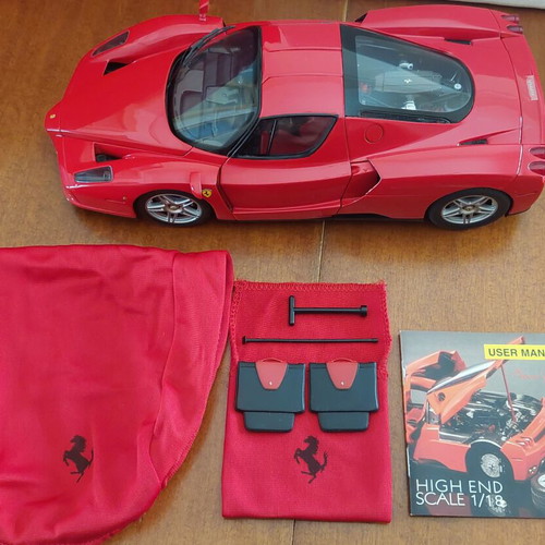Ferrari Enzo BBR model 1:18 used with accessories