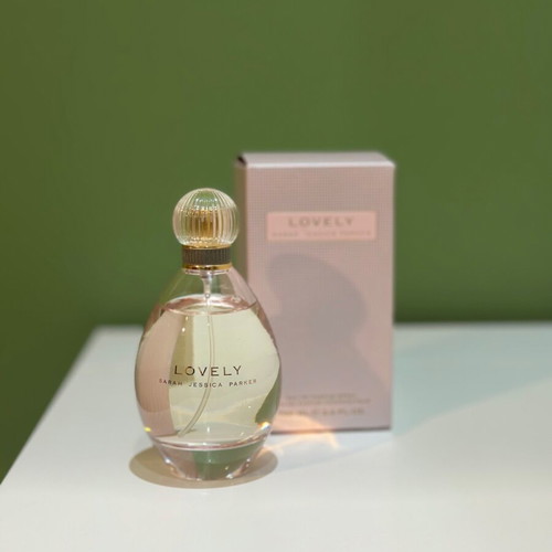 Sarah Jessica Parker Lovely Eau de Parfum 100ml like new