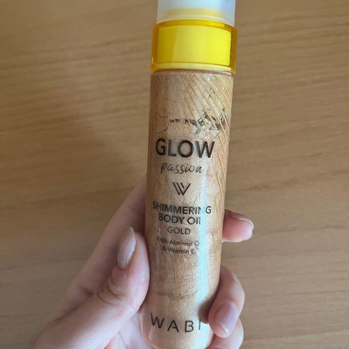 Shimmering body oil new