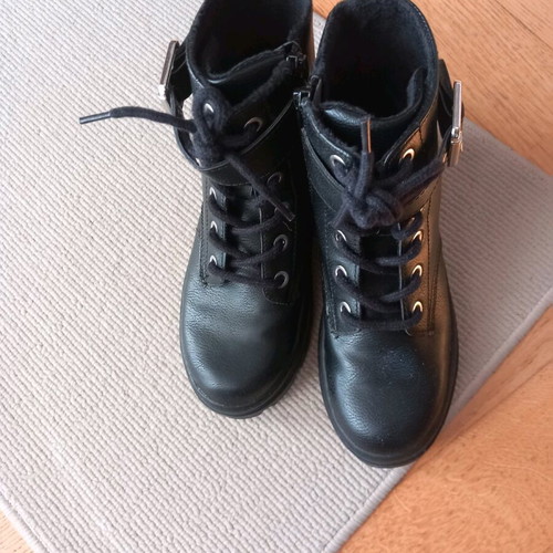 H&M black boots for girls size 30 like new