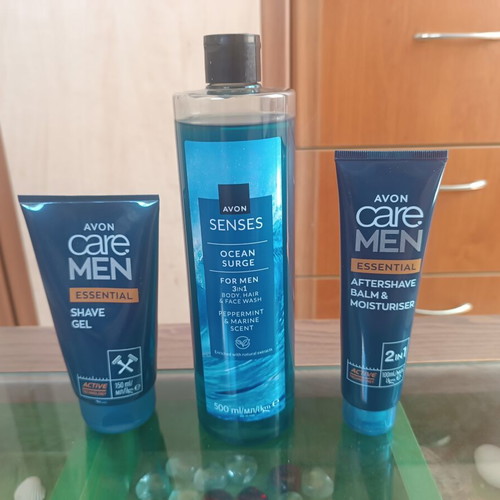 Men's grooming set with shaving gel, body wash, and aftershave balm