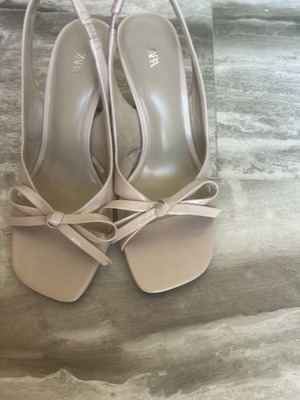 Zara beige sandals size 37, 9 cm heel