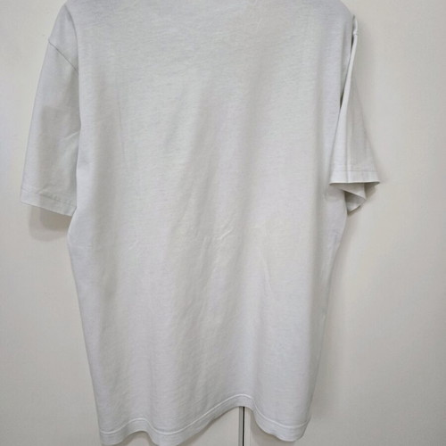 Benetton T-shirt like new, size large, multicolor