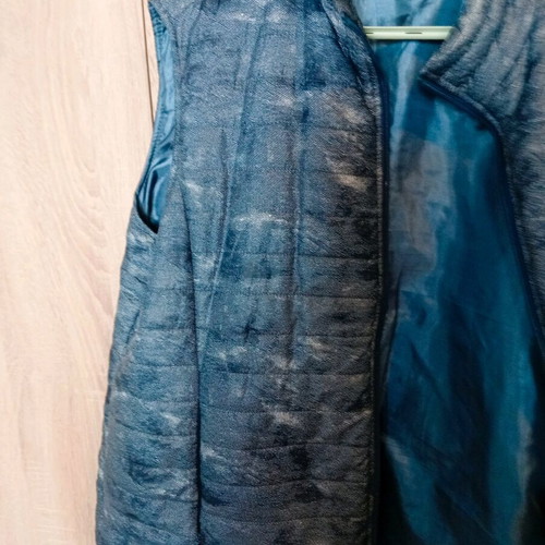 Celestino women's sleeveless jacket like new, blue, XL