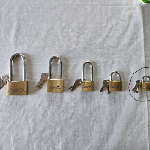 Martin 30mm padlock with three keys new