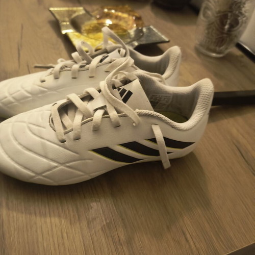 Adidas Soccer Cleats size 33 like new, white