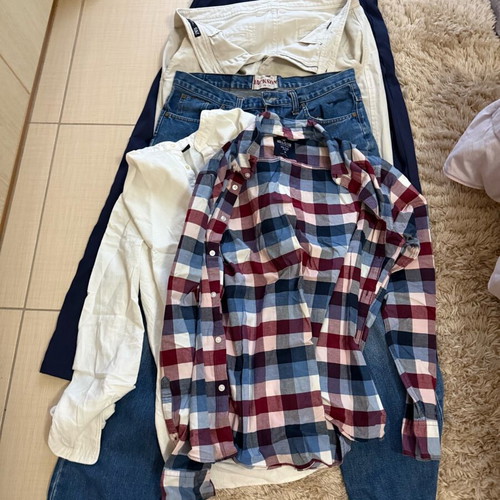 Men's pack of 3 pants and 2 shirts like new, Hollister