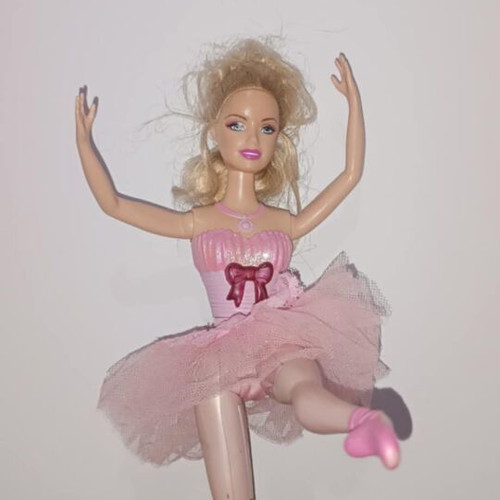 Barbie Prima Ballerina vintage used with loose skirt