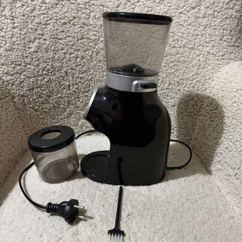 Adler AD4448 electric coffee grinder