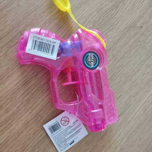 Water guns new, pack of 24, blue and pink