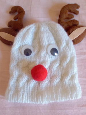Children's reindeer hat like new, white