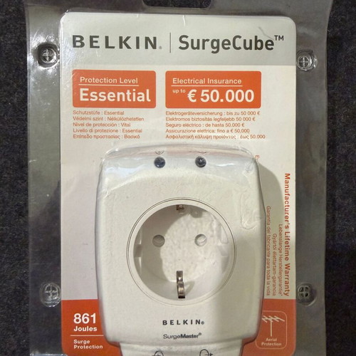 Belkin SurgeCube Surge Protector 861 Joules new, single outlet