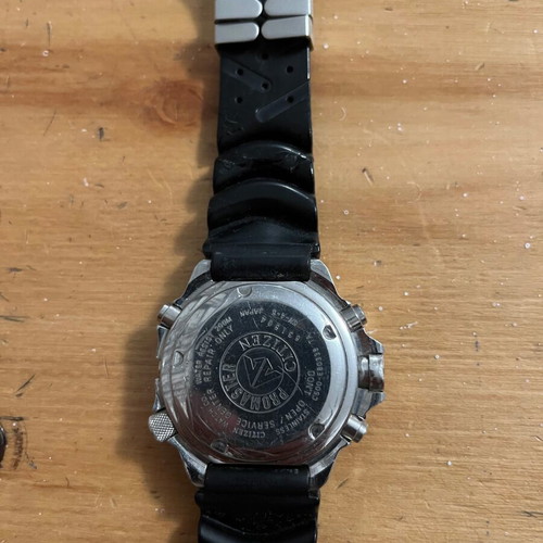 Citizen Promaster Divers JP-1010 watch with blue dial