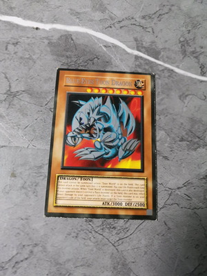 Toon Blue Eyes Dragon Yugioh card like new