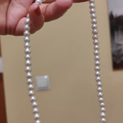 Necklace with white pearls and silver clasp new