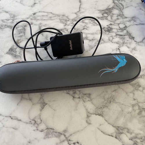 Babyliss Cordless Straighteners like new, 3 settings with charger and case