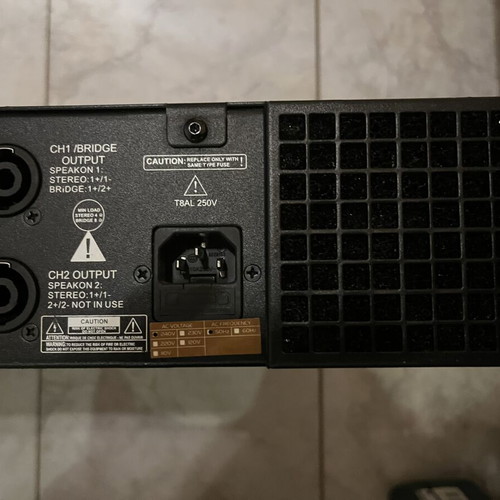 SoundStandard CA4 professional power amplifier