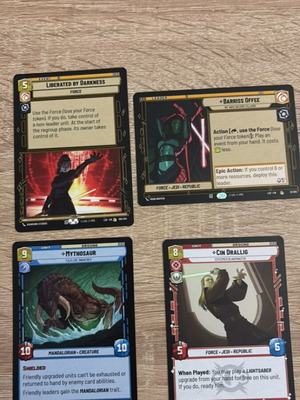 Star Wars authentic cards, pack of 2 Legendary and 2 Rare in excellent condition