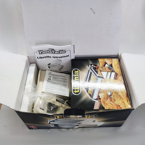 Titania Electric Pasta Machine new, made in Italy