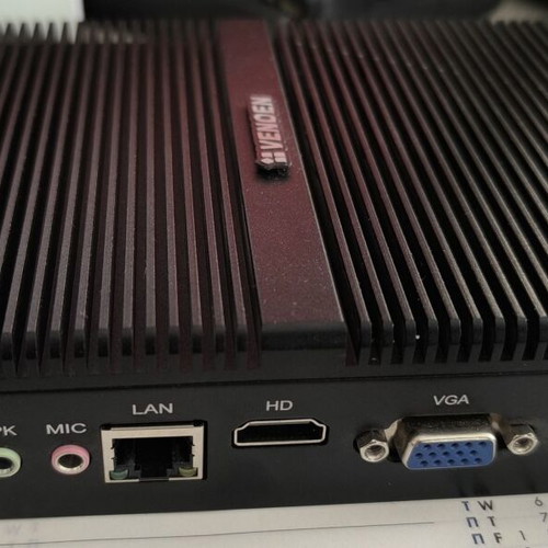 Mini PC like new with i3 4th gen, 8GB DDR3 RAM, 128GB SSD, WiFi, Bluetooth