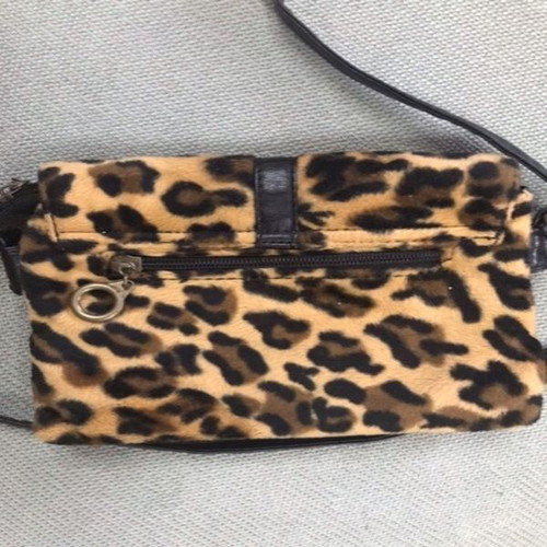 Leopard Crossbody Bag like new with detachable strap