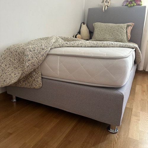 Single bed new with mattress 200x105