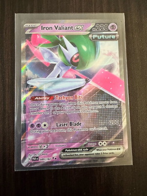 Iron Valiant ex Parafox Rift near mint