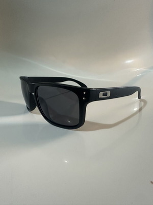 Black sunglasses