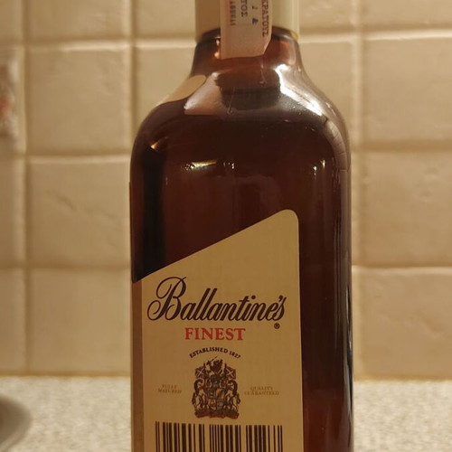 Collectible Ballantine's Finest Scotch Whisky sealed, 700 ml, 40% vol