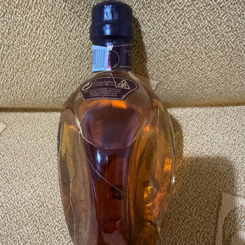 Dimple 15 Year Old Fine Old De Luxe Scotch Whisky 75cl sealed, new