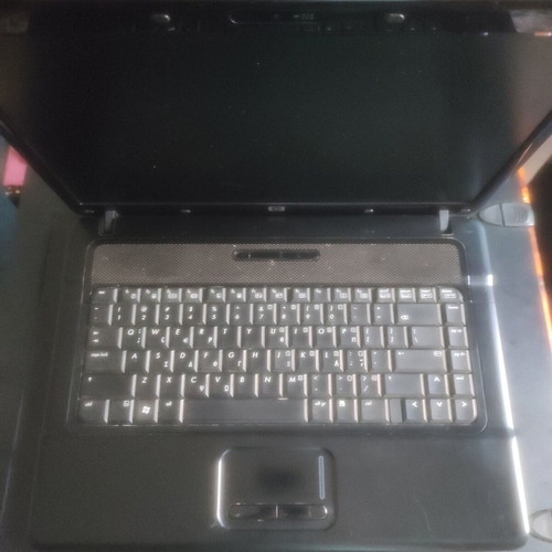 HP Compaq 6735s laptop for spare parts, non-working