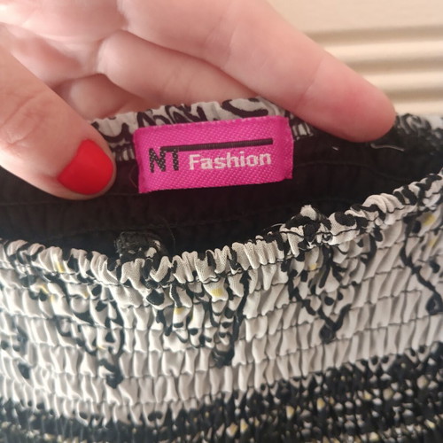 Maxi dress like new, one size fits L to 3XL, black and white