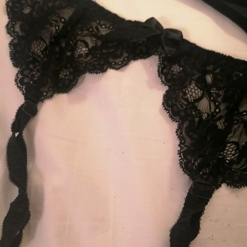 Scandal garters used, French origin