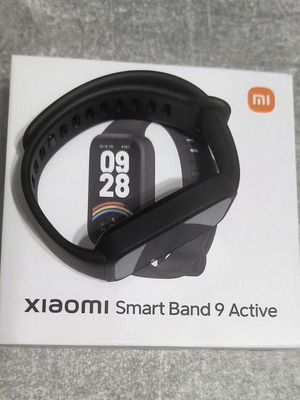 Activity Tracker Xiaomi Smart Band 9 Active σαν καινούργιο, μαύρο με λευκό λουράκι