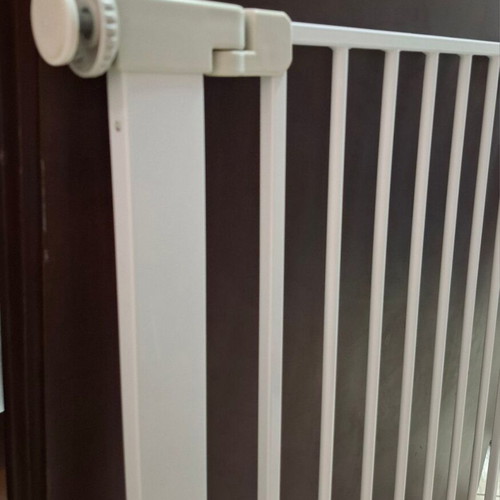 Safety 1st Easy Close Metal Safety Gate with Extension like new