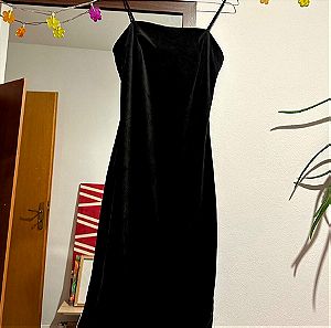 [ΚΑΙΝΟΎΡΙΟ] Βελούδινο φόρεμα μίντι (Midi) τιραντάκι εφαρμοστό Βελουτέ Μαύρο Φορεματάκι sexy Κομψο