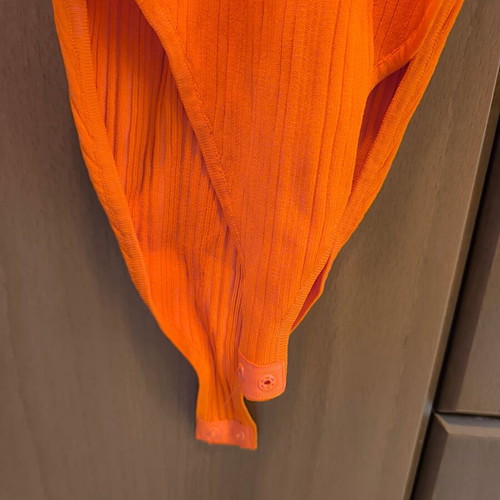H&M orange bodysuit medium new without tag