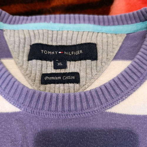 Tommy Hilfiger Premium Cotton XL sweater used, purple and white stripes