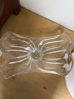 Crystal platter like new with modern wavy design