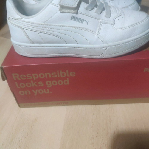 Puma Caven 2.0 kids shoes like new, white, size 35
