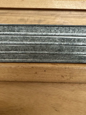 Galvanized metal kaspo with aged effect and stripes, new