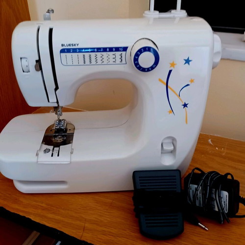 Bluesky sewing machine new in box, easy to use