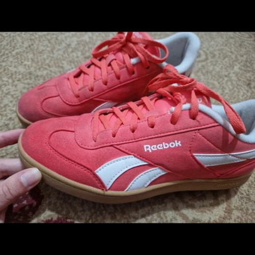 Reebok sneakers women's size 38.5 like new, pink
