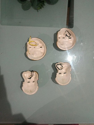 Vintage wall masks like new, pack of 4 pieces