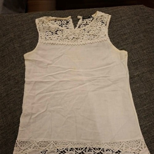 Linen blouse size M, white, lace details