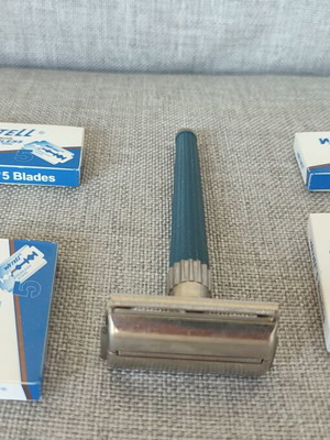 Gillette Super Slimtwist vintage razor used with gift blades