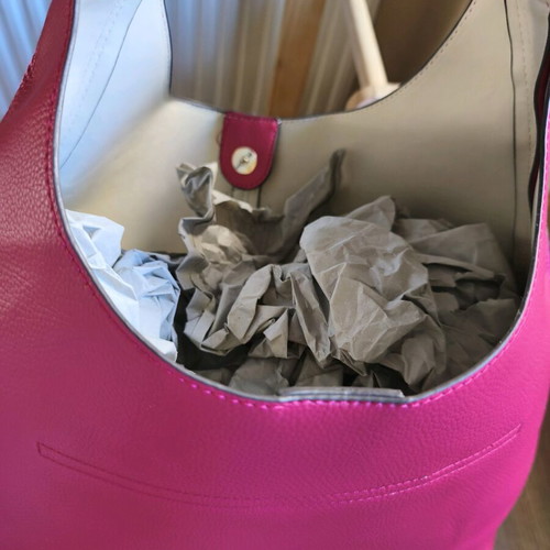 Axel shoulder bag large like new, fuchsia