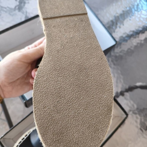 Women's sandals size 41 like new, black and beige platform