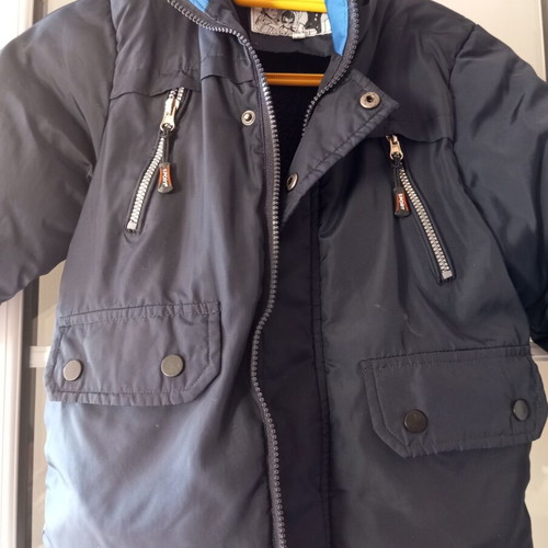 Coat size 5 used, black, with some external marks