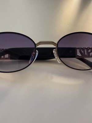 Dsquared2 oval sunglasses used, gold metal frame